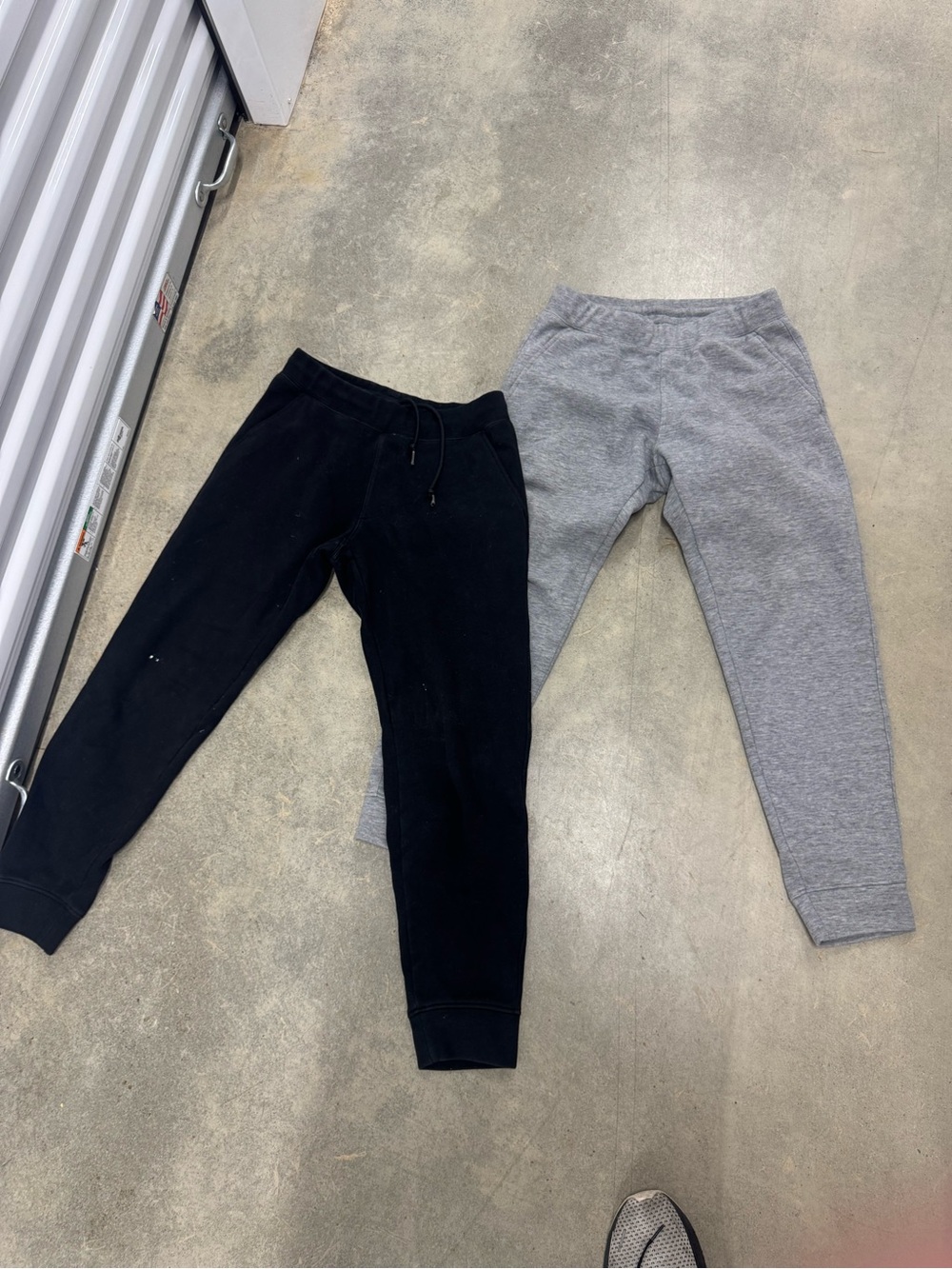Uniqlo fleece lined joggers